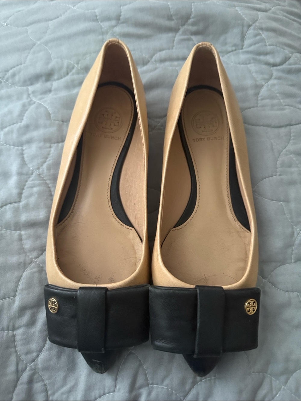 Tory Burch Beige Leather Flats with Black Bow Accents